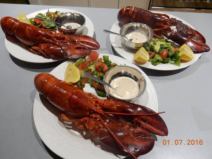 USA Lobster dinner 004.JPG