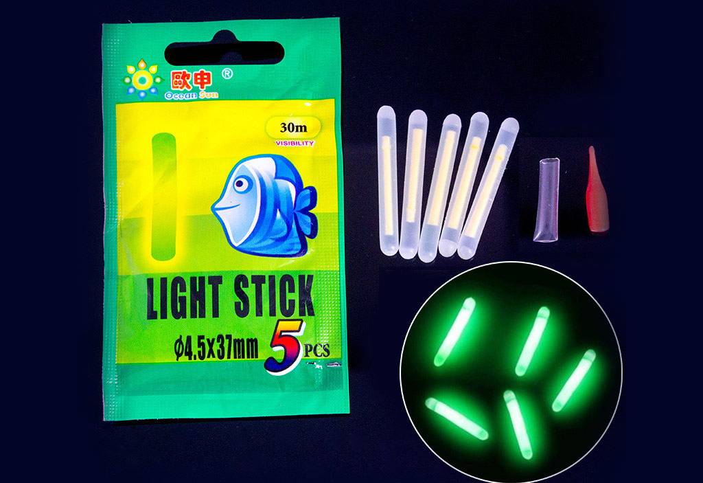 Chemical Glow Stick - Green 4.5mm x 37mm (5pc per pack) - Fishing Gear -  Strike & Hook