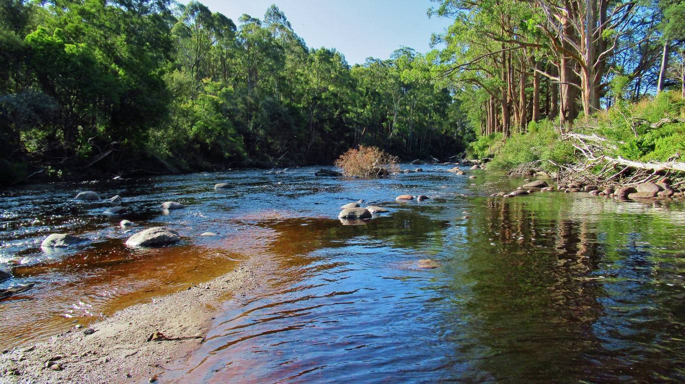 Where a back water flows into the Leven River..JPG